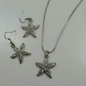 🌺 3 for $20 🌺 Starfish necklace and earrings